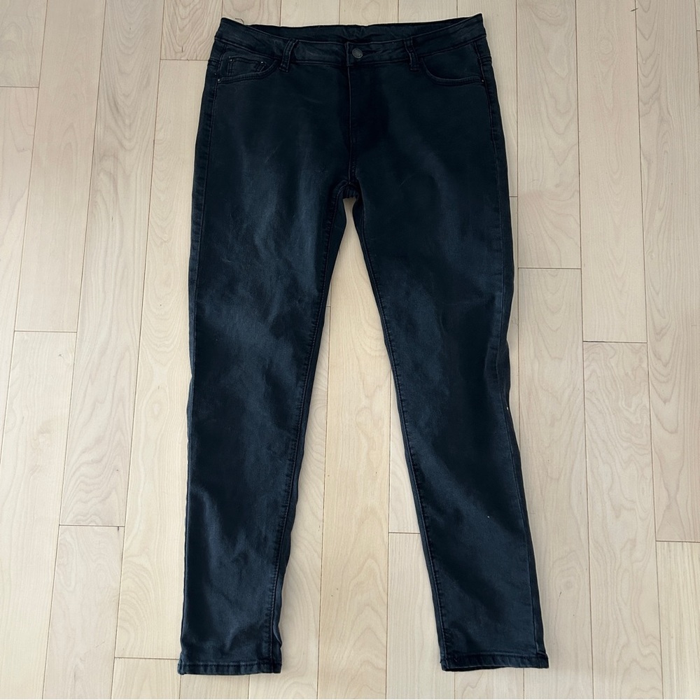Black Jeans
